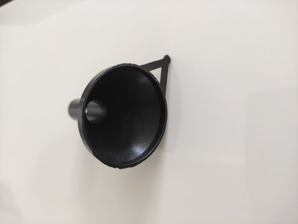 Trichter zum befüllen von Petroleumlampe Sturmlampe Ø 3,8 cm Kunststoff schwarz